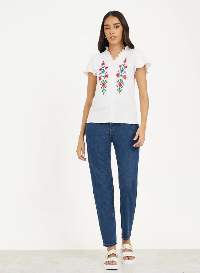 تايك تو Embroidery Detail Notched Neck Top