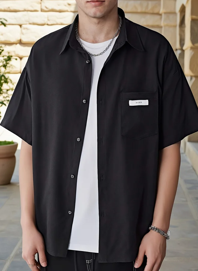 تايك تو قميص سادة بأكمام قصيرة وأزرار أمامية