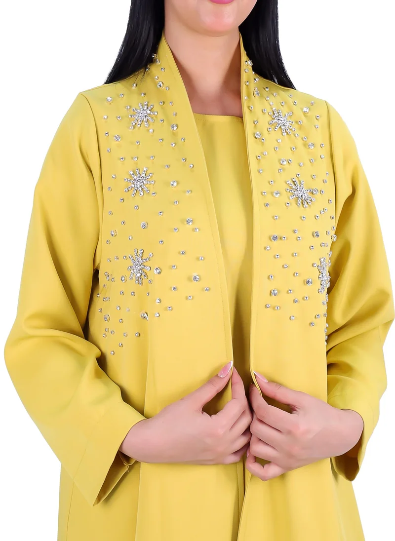 ان لاف Two piece dress made from Barbie crepe fabric, adorned with delicate pearl embroidery.