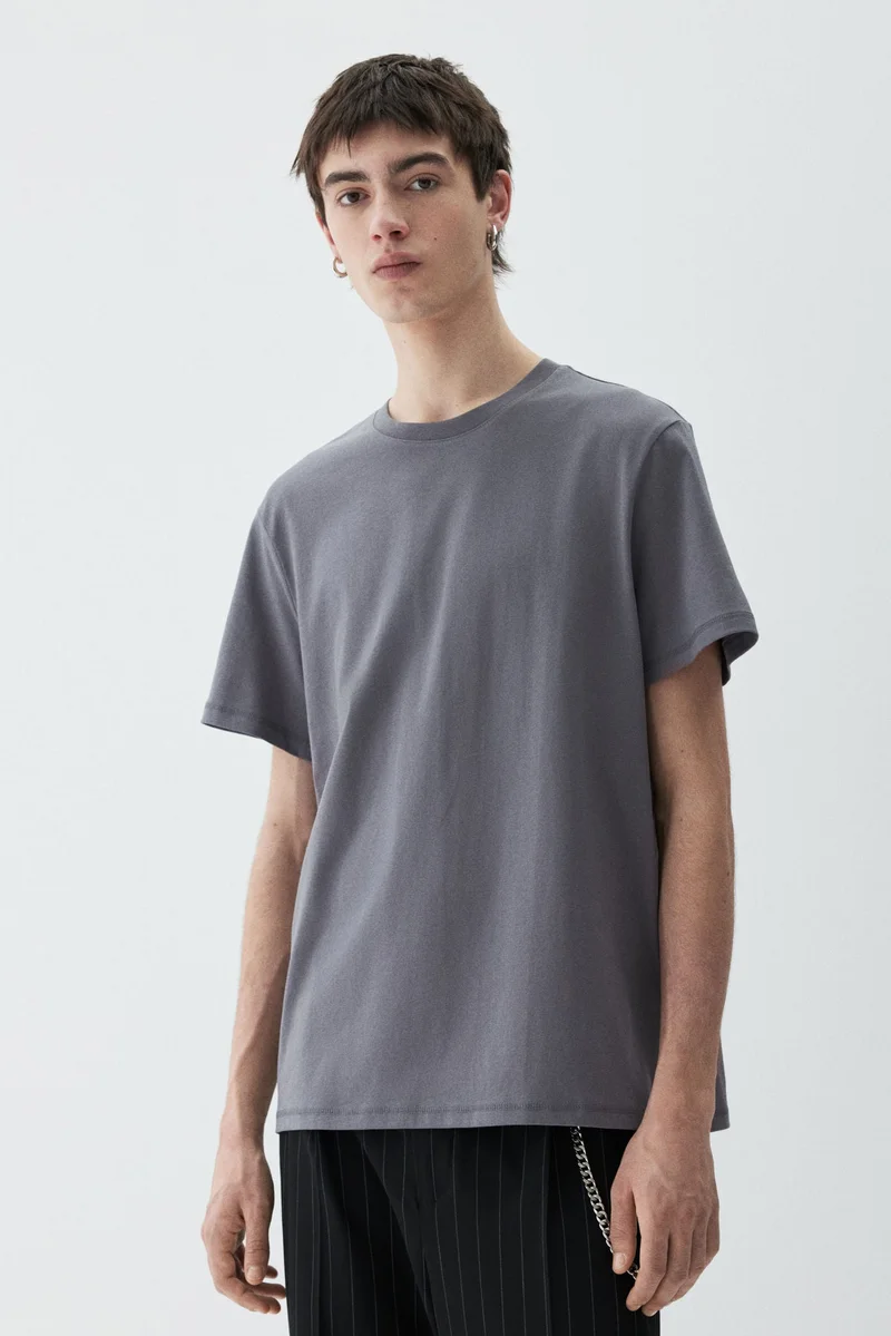 اتش اند ام تي-شيرت من نسيج كول ماكس بقصّة عادية