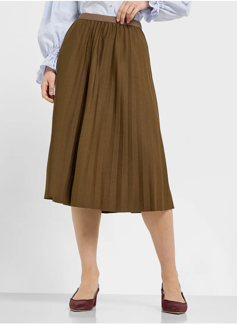 ايلا Pleated Skirt