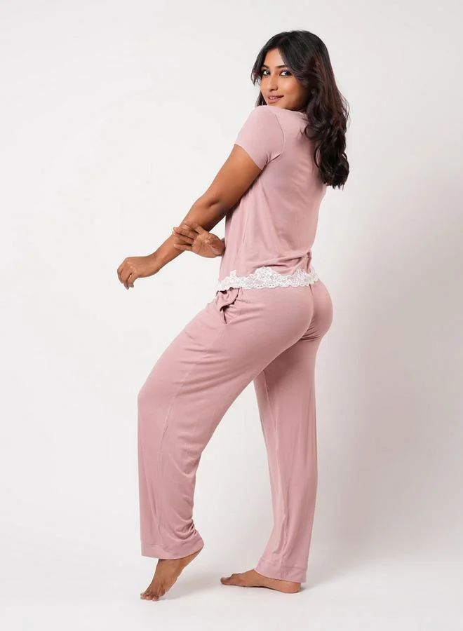 Aadaraya Aadaraya Pyjama Set T shirt & Trousers
