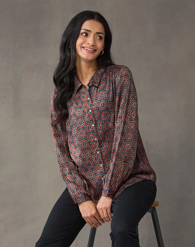فاب انديا Blue-Red Rayon Blend Geometric Shirt