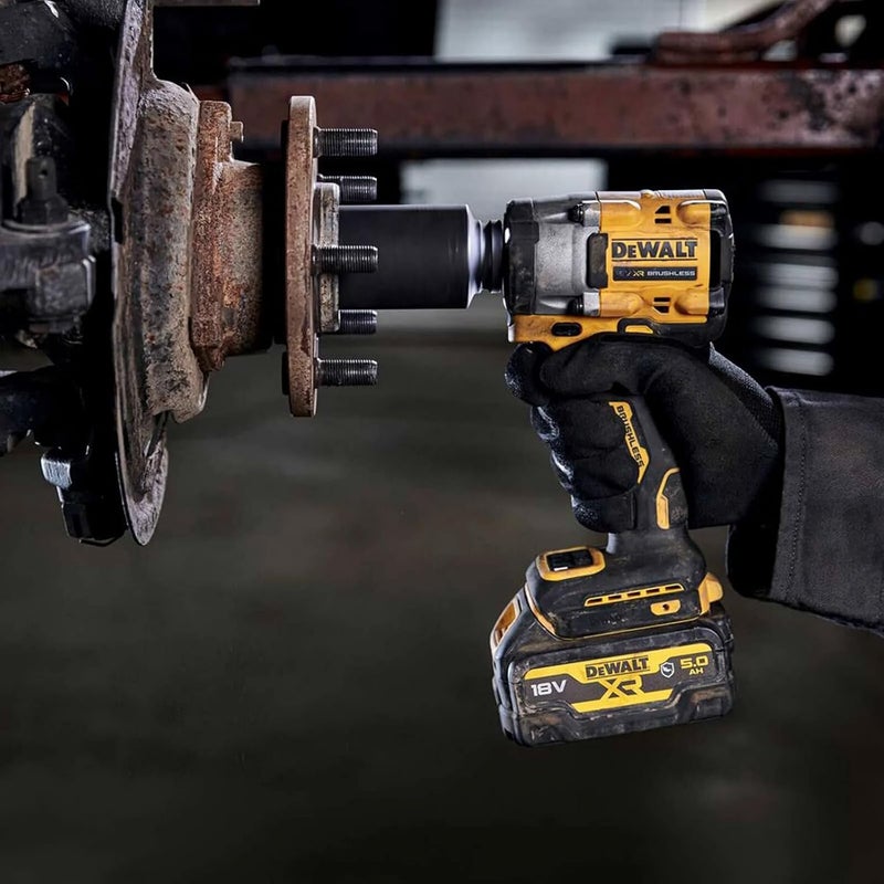 DEWALT Dcf921D2T Xr Bl 1/2In Impact Wrench 18V 2 X 2.0Ah Li-Ion - Image 3