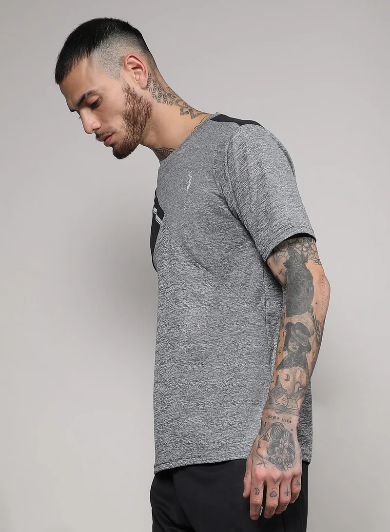 Campus Sutra Men's Charcoal Grey & Jet Black Heathered Activewear T-Shirt