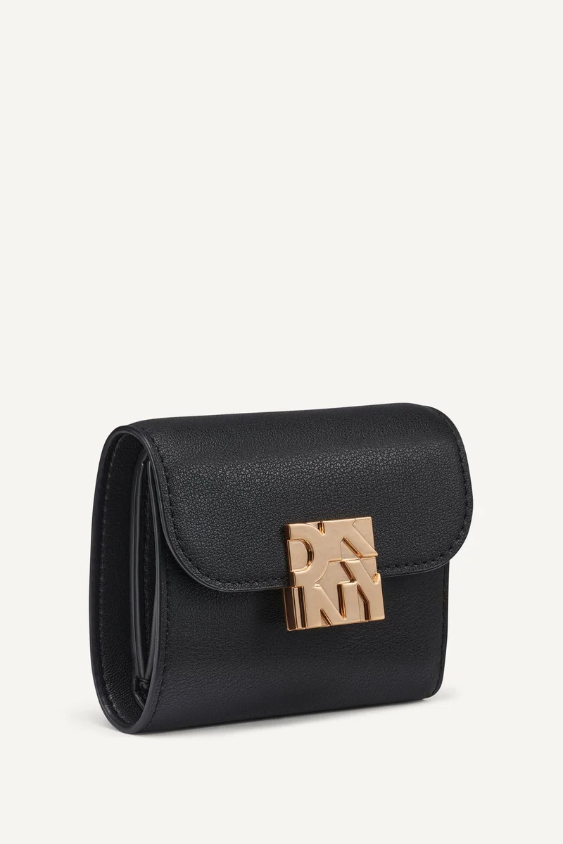 د ك ن ي Darci Small Wallet