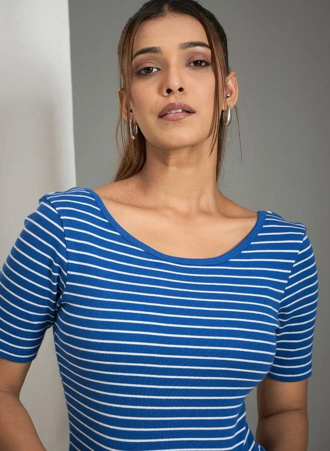 WineRed بلوزة بياقة دائرية مخططة