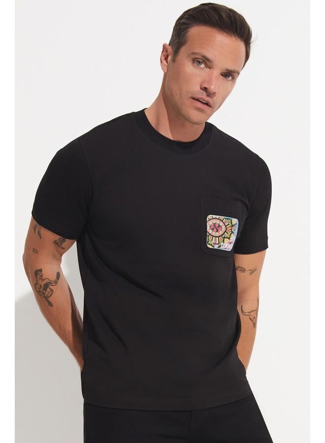 جون تيشيرت رجالي مطبوع أسود - Image 2