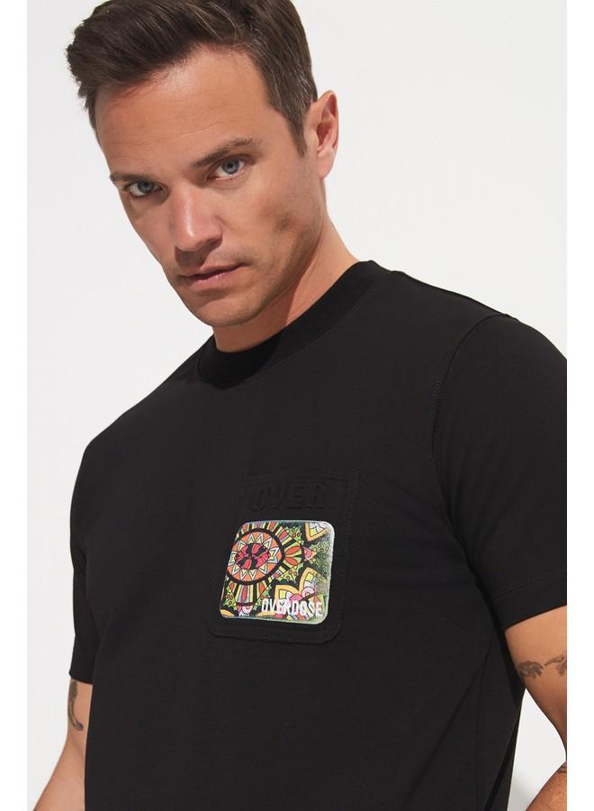 جون تيشيرت رجالي مطبوع أسود - Image 3