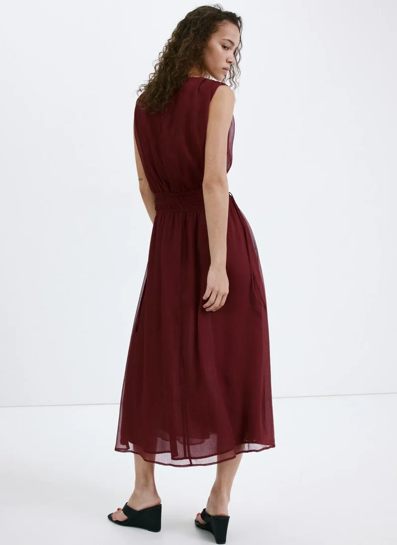 مانجو Flowy dress with gathered waist