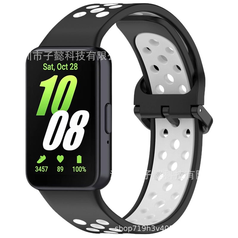 سوار ساعة ذكية رياضي من السيليكون متوافق مع Samsung Galaxy Watch بملاءمة قابلة للتعديل وحزام ناعم للاستبدال اليومي باللون أسود قابل للتعديل - Image 3