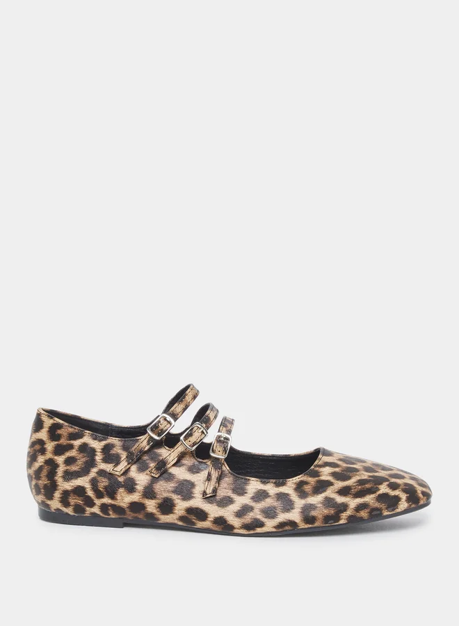 Styli Styli Leopard Print Buckle Strap Ballerina Shoes