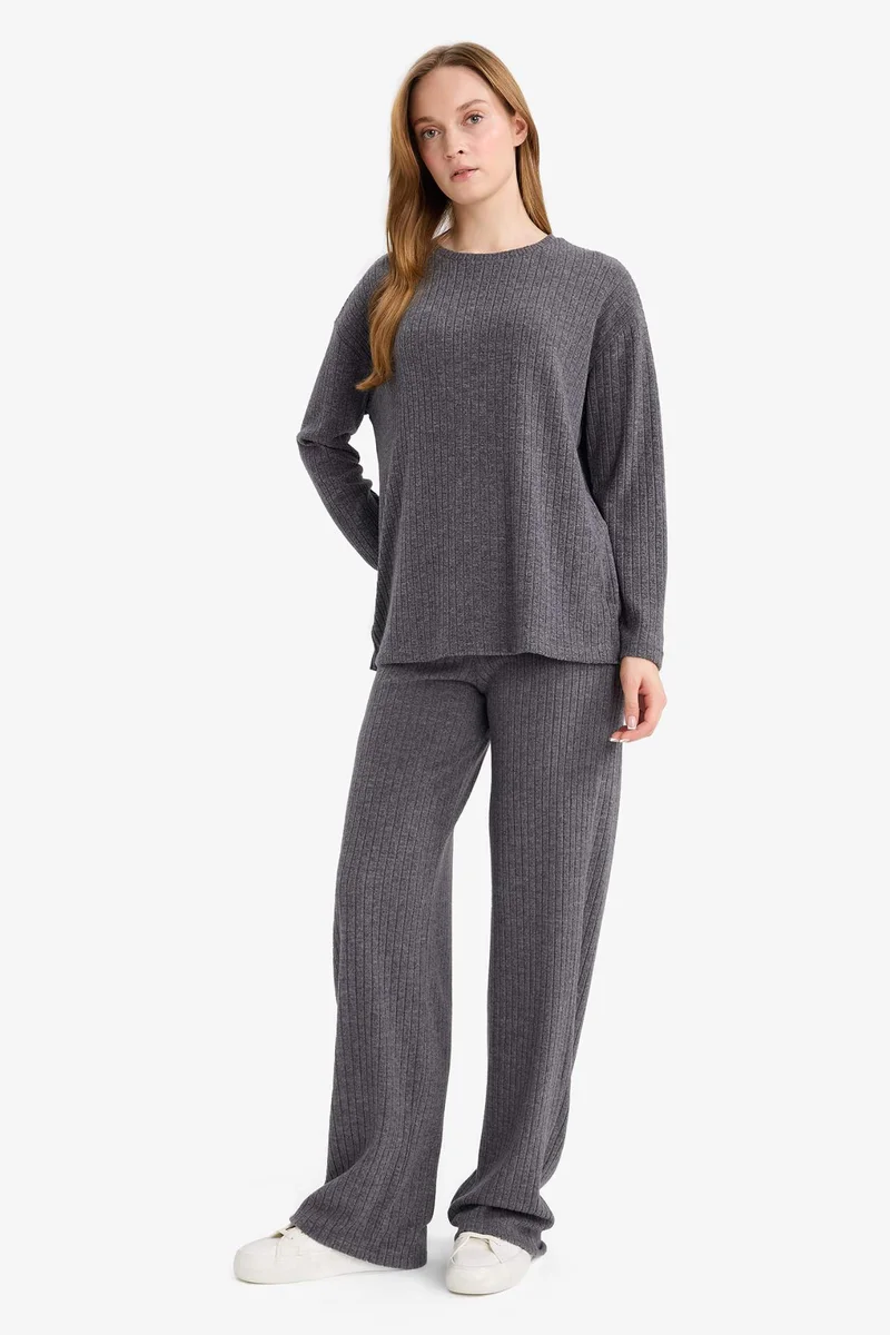 DeFacto Straight Fit Straight Leg Trousers