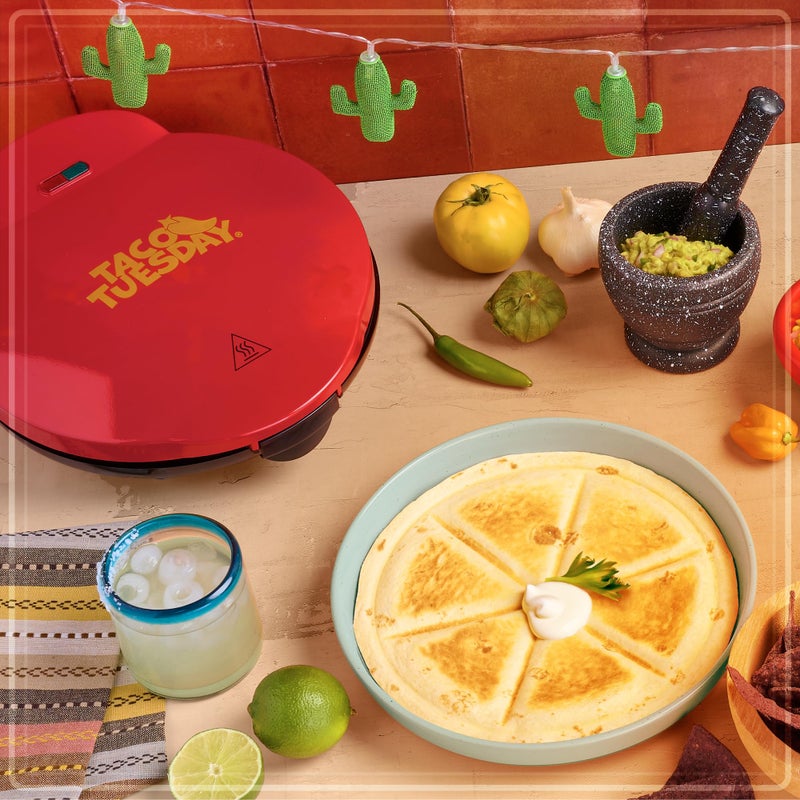 Nostalgia Taco Tuesday Deluxe 8-Inch 6-Wedge Electric Quesadilla Maker with Extra Stuffing Latch, Red - Image 5
