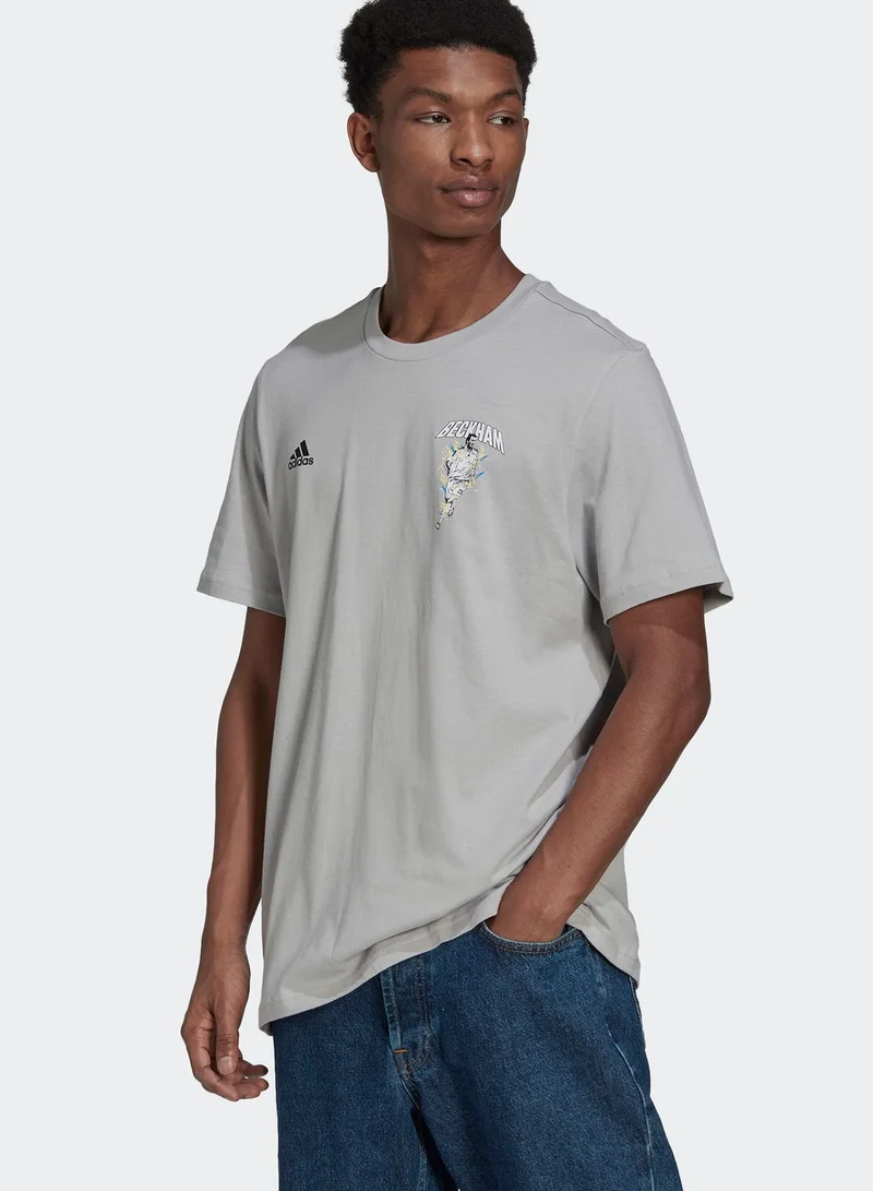 adidas تيشيرت بكهام بشعار الماركة