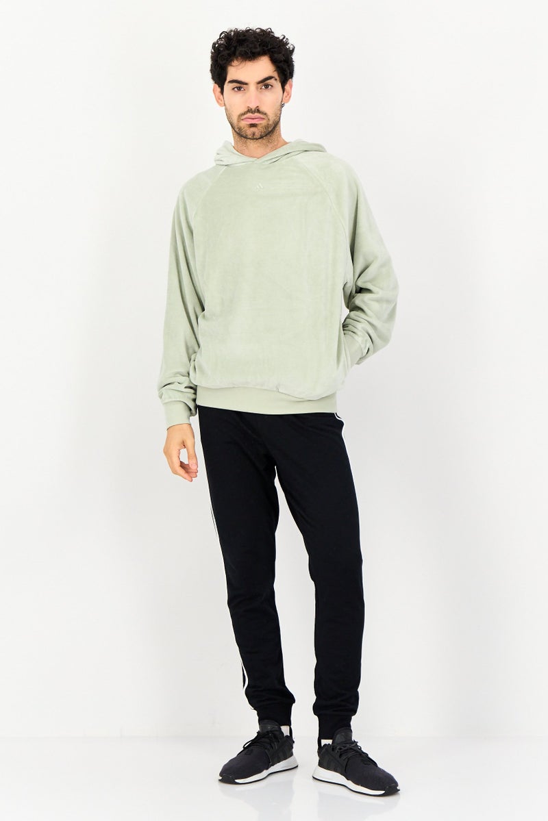 Adidas هودي كرة سلة للرجال بأكمام طويلة ومناسب، أخضر نعناعي - Image 2