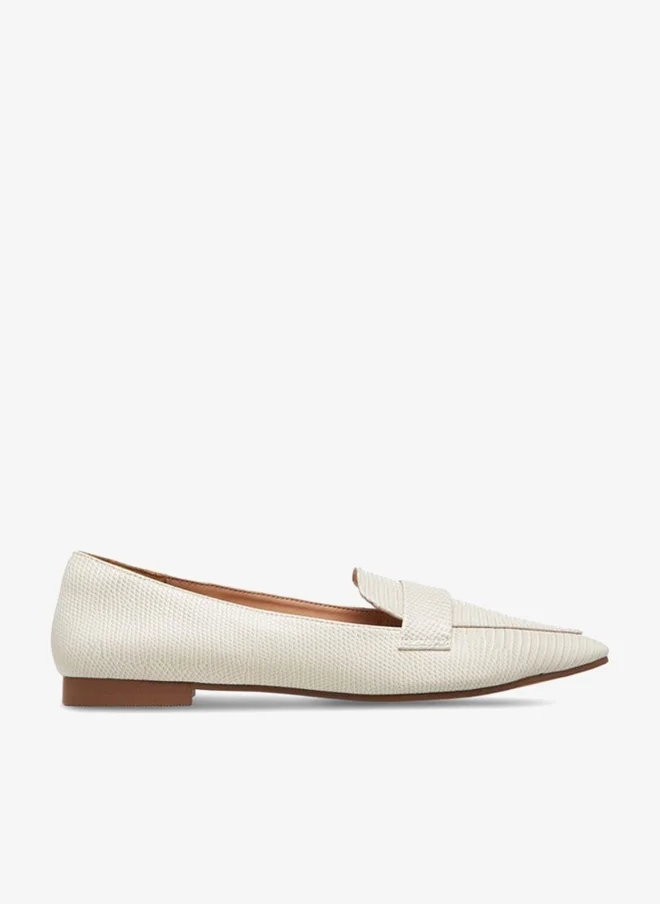 Celeste Women Pointed Toe Loafers