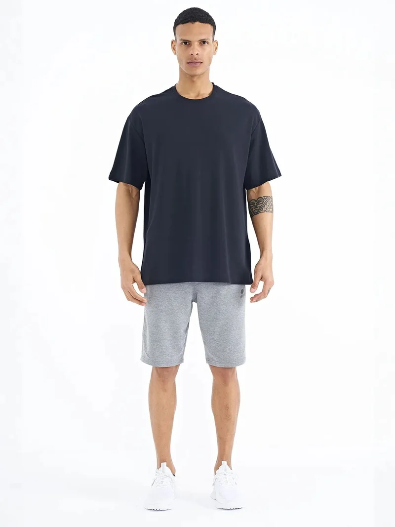 تومي لايف TOMMY Oversized Cotton-Blend Crew Neck T-Shirt With Patch