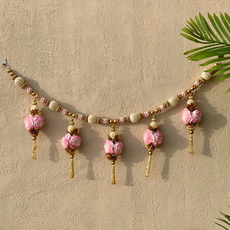 Kaameri Bazaar تُران تقليدي مصنوع يدويًا من كامييري بازار مع خيوط ذهبية وخرز لتزيين ديwali الهندية | بندروال | تُران، 107 سم - Image 1