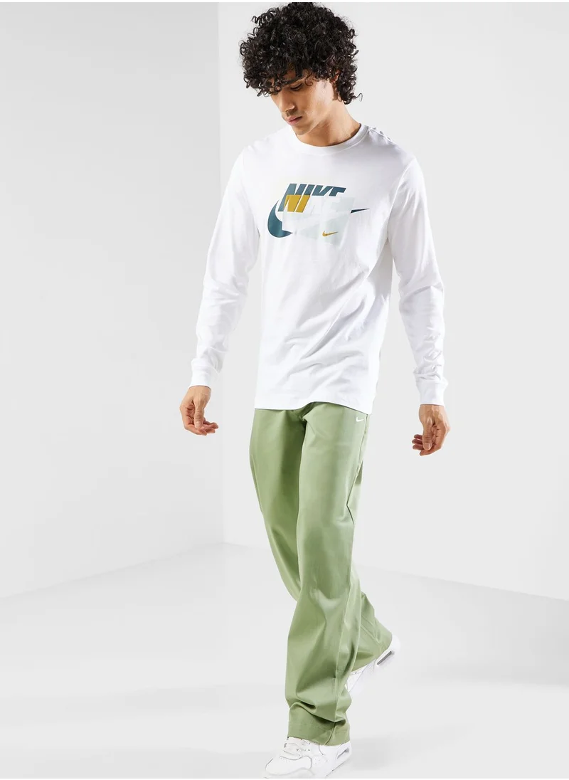 Nike Essential Chino Pants