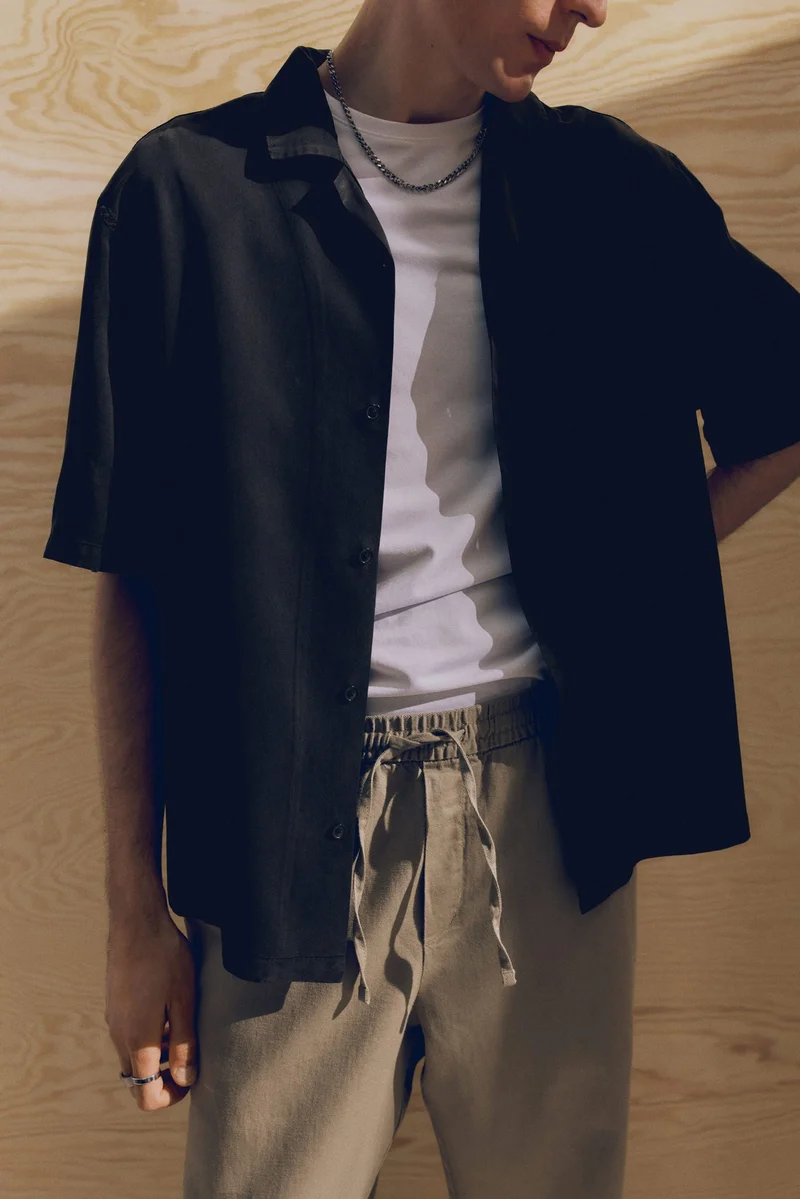 H&M Regular Fit Lyocell resort shirt