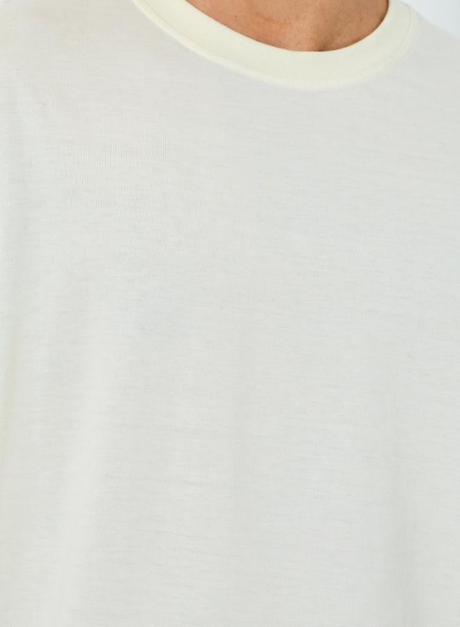 Styli Men White Oversized Graphic Print Jersey T-Shirt - Image 4