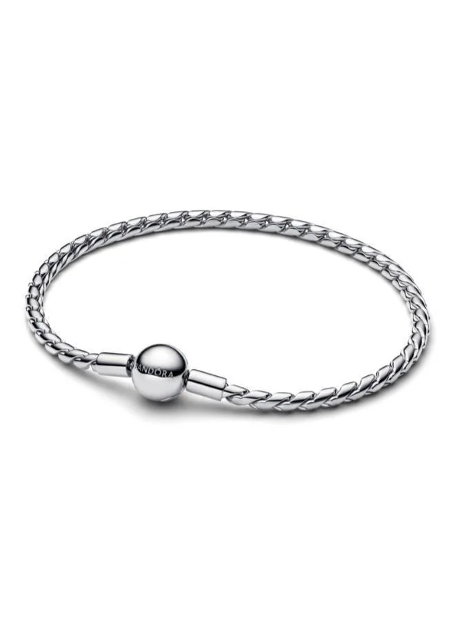 Round Clasp Wing Chain Bracelet