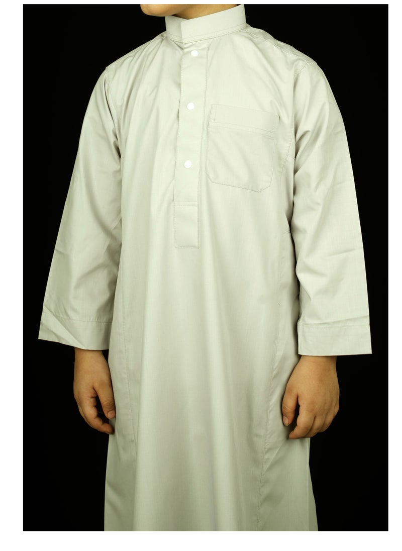 صدف - ثوب سعودي شبابي سادة زرار من مقاس 42 الى 52 - Image 1