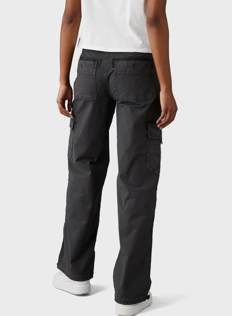 American Eagle High Waist Baggy Cargo Joggers