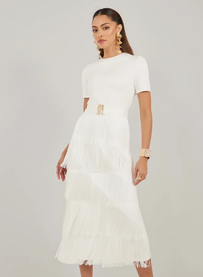 Styli Styli Fringe Hem Detail Short Sleeves Sheath Midi Dress