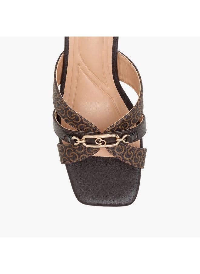 سيليست صنادل نسائية بنعل سميك وطبعات شعار الماركة بحزام متقاطع وكعب صغير - Image 4