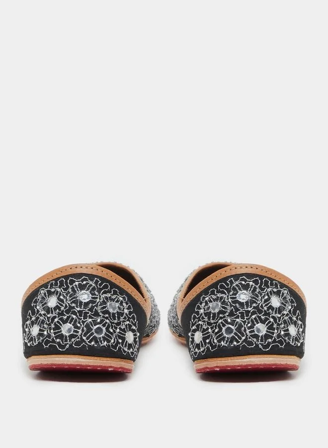 Styli Ethnic Embellished Flat Shoes