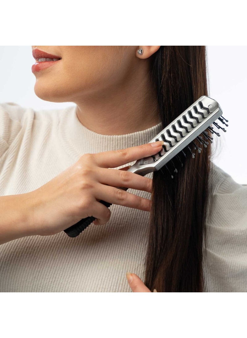 Silver Hair Brush 345 - pzsku/Z17D04F99F8D2C7146B6AZ/45/_/1737433309/ca8b40c9-fe3a-48f1-a3a7-6aa0f6276f7b