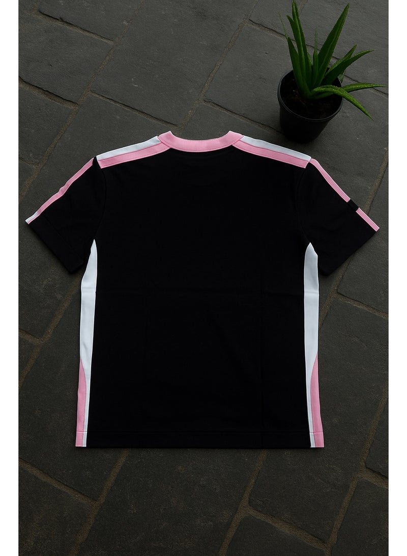 MR DARZI MRDARZI ATHPREP ERA  Graphic T-Shirt – Black & Pink - Image 2