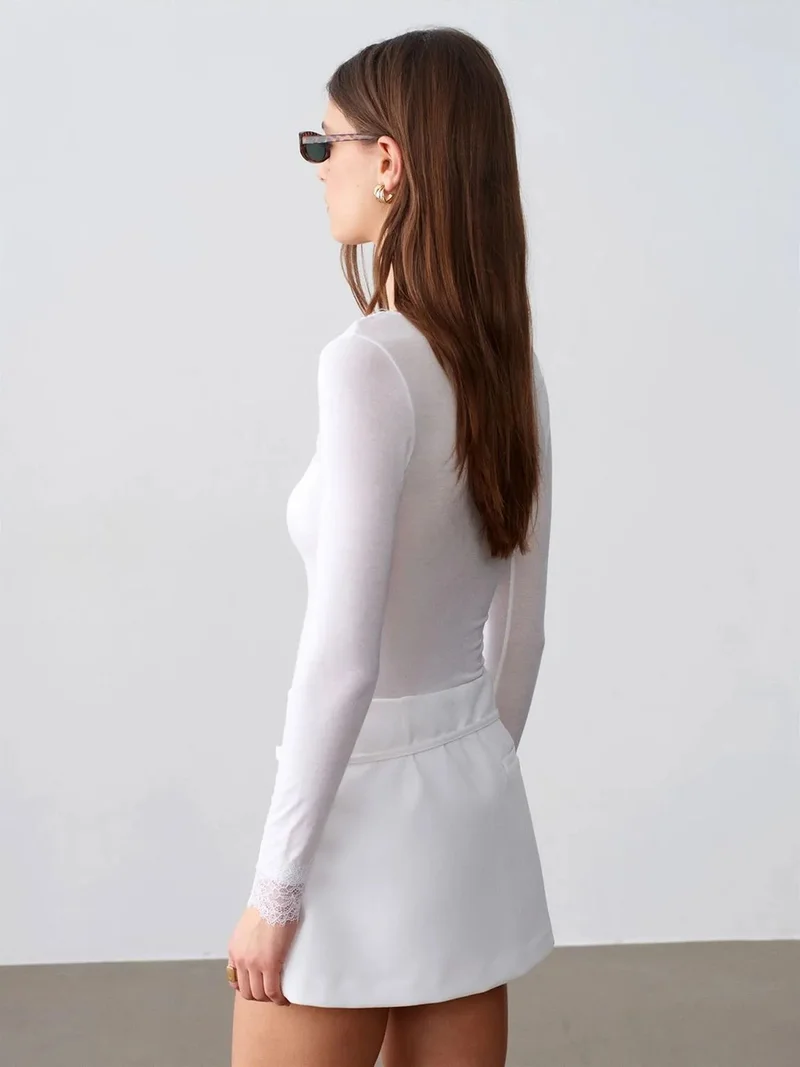 ديلفين Dilvin Slim Fit V-Neck Lace Blouse