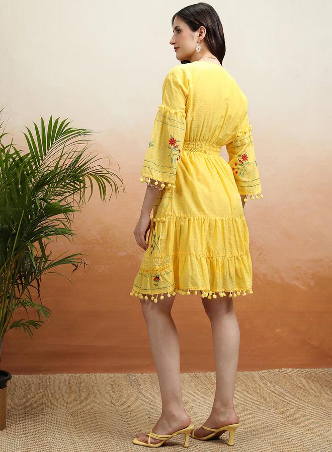 فيشود فستان مطرز بالزهور - Image 3