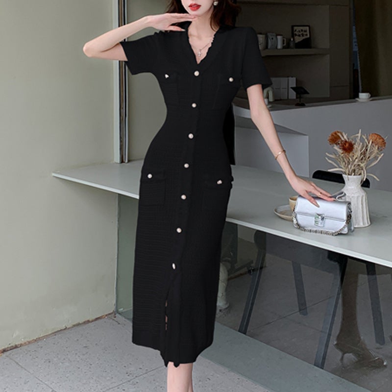Elegant Socialite V-Neck Tassel Sweater Dress Metal Single-Row Split Long Dress Tight Waist Slimming Knitted dress Black short sleeves