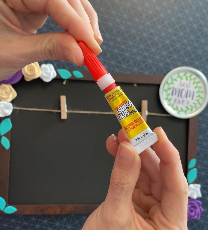 Super Glue The Original Super Glue 15187, Clear - 12 Pack of 2g Tubes - Image 3