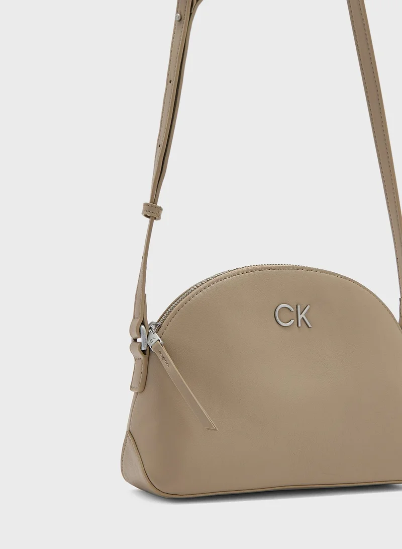 CALVIN KLEIN Re-Lock Seasonal Medium Crossbody