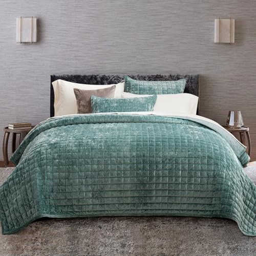RECYCO Luxury Velvet Quilt Set TwinTwin XL Size Lightweight Velvet Comforter Set Oversized Bedspread Coverlet Quilted Bedding Set with 1 Matching Pillow Sham for All Season Aqua Green