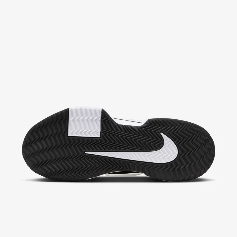 Nike Black Women's GP Challenge Pro Clay Court Tennis Shoes for Women | Best Price UAE