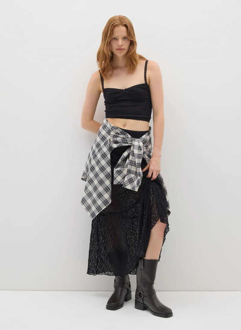 او في اس WOMEN'S BLACK COTTON TOP WITH LACE