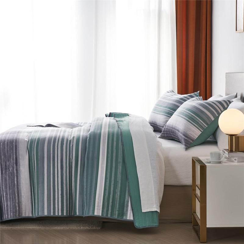 KAKIJUMN KAKIJUMN King/Cal King Quilt Bedding Set  White Grey and Green Patchwork Striped Quilt Set  2 Pieces Soft Lightweight Bedspread Coverlet Set with 1 Pillow Sham(Green King)  - Image 4
