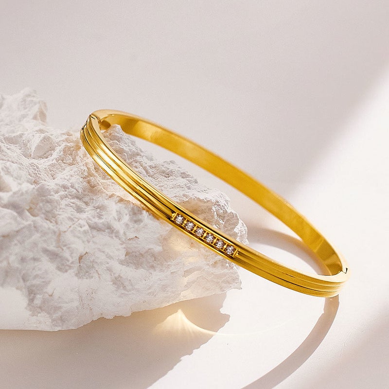 Zida Noire Crystal Line Bangle - Image 2