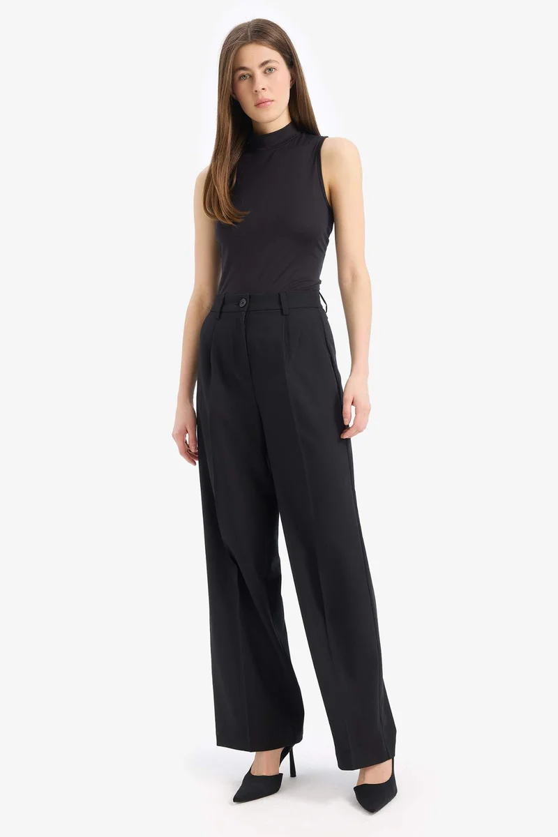 ديفاكتو Slim Fit Half Turtleneck Tank Top