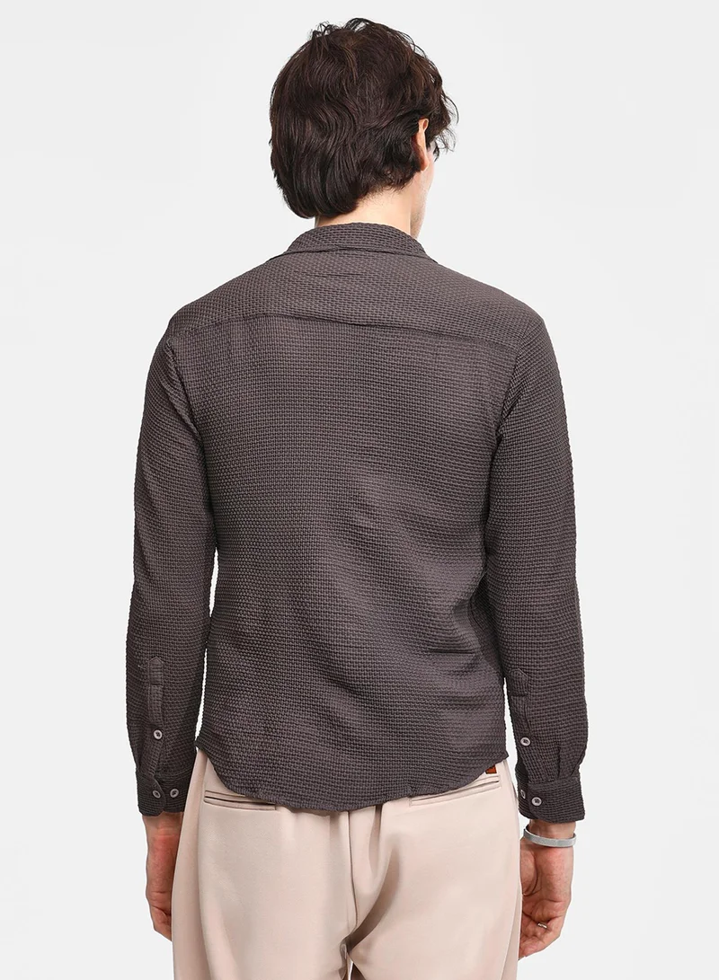 Campus Sutra Men's Charcoal Black Weave-Textured Shirt