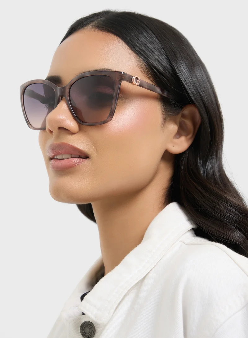 GUESS Oversized Sunglasses