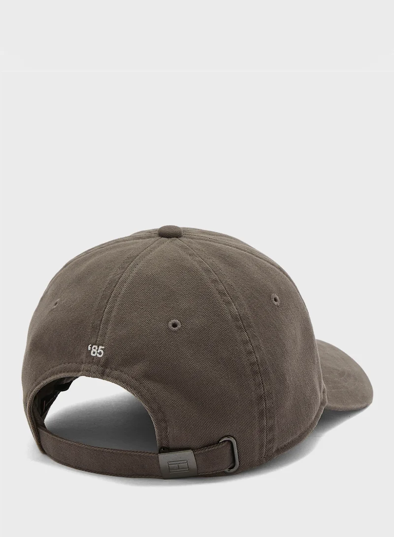 تومي هيلفيغر Logo Curved Peak Cap