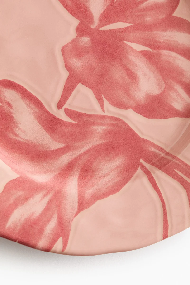 اتش اند ام صحن طعام من الفخار بنقشة مميزة