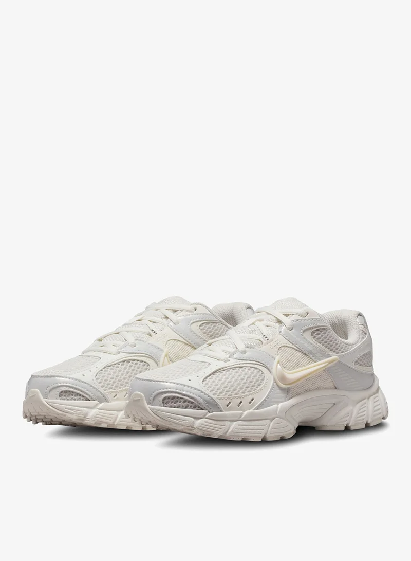 Nike Women's V5 RNR Shoes